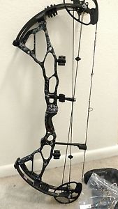 Bowtech BTX-28 KRYPTEK 60-70lb Bow Custom Strings/Side Plates