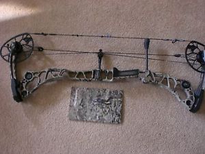 Mathews Halon 32 6 RH 27" 50 lbs 85% Let Off MINT!!!