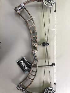 Prime Rize 27" 65# RealTree Xtra Camo Right Hand