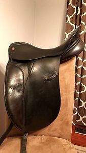 17.5" Rembrandt Dressage Saddle