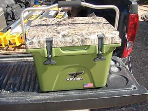 ORCA 20 Quart Realtree Max5 Camo