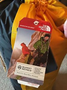 NorthFace Bastion 4 Expedition Base Camp Tent
