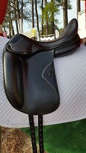 Amerigo dressage saddle