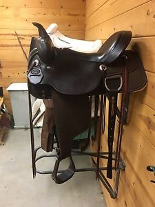 16" FQHB Reinsman Trail Saddle