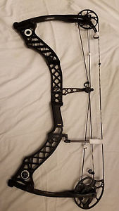 Mathews 2015 Z2 Compound bow 29inch draw 60-70# draw weight archery hunting
