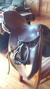 courbette alpine 17.5" saddle