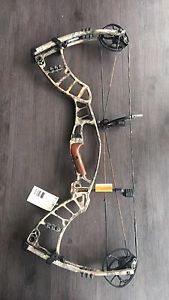 Hoyt Nitrum 60-70lb compound bow NEW