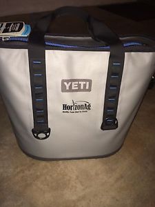 Yeti Hopper 40 Cooler Bag Free Shipping Gray