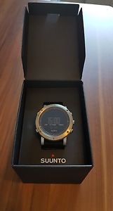 SUUNTO Multifunktions Armbanduhr Core Brushed Steel
