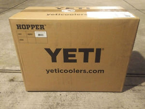 *NEW* YETI COOLERS HOPPER 30  SOFT SIDE COOLER  AUTHENTIC! IN THE ORIGINAL BOX.