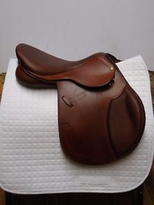 Demo Pessoa Heritage Pro 17" seat Adjustable tree CC Jumping Saddle *Closeout