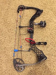 Mathews Heli-m Blk Tactical, 70# 27" Draw Right