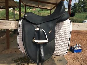 17.5 Wintec Isabel Adjustable Gullet