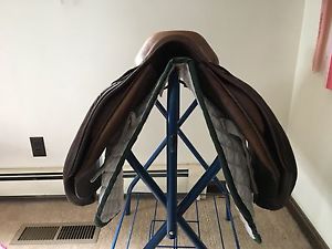 Antares 17" saddle