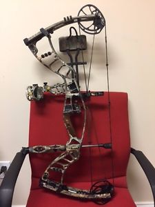 Hoyt Nitrum 30- Loaded with SKB case