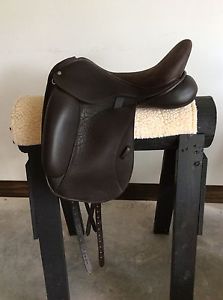 17.5" custom dressage saddle