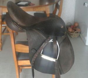 17" Lovitt & Ricketts / Arabian Saddle Company All Purpose Hunt saddle