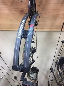 bowtech btx 31 Demo RH Camo 60-70#