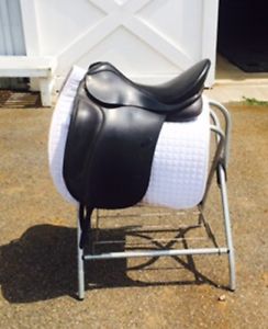 Sommer dressage 17.5 Inch