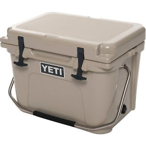*NEW* Yeti Roadie 20 Quart TAN Hard-Side Cooler Ice Chest FAST SHIPPING! YR20T
