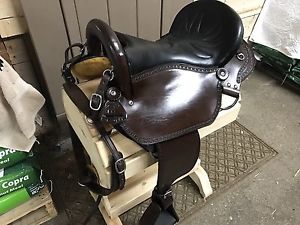 Henry Miller Double Creek Endurance Saddle, 17 1/2" Seat, Great For Gaited Horse