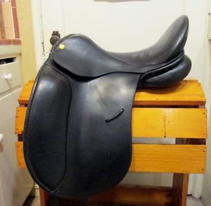 2010 Revere Saddlery "Justice" Dressage Saddle 17.5 Medium Tree 16" flaps