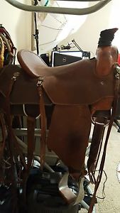 Western saddle Harring