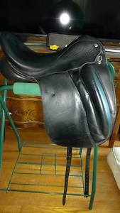 Custom Wolfgang solo dressage saddle
