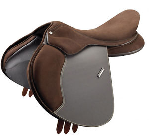Wintec Pro Jump Saddle PLUS GIFTS