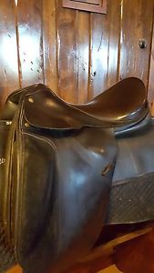 Spirig 17.5  MW Dressage Saddle VERY good condition  FREE SHIPPING