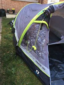 Higear stratus 250 airgo 2 man Inflatable Air tent