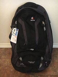 Deuter Traveller 70+10 Pack - Black/Silver
