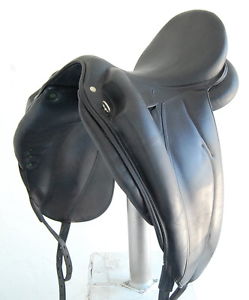 18" DEVOUCOUX DRESSAGE MENDIA SADDLE (SO23513) EXCELLENT CONDITION!!! -XVD