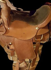 Gaited 17" Western TN. Saddlery Handmade slightly used