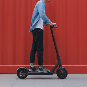 Intelligent Folding Electric Scooter Xiaomi 30km Long Life Double Brake System