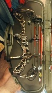 Mathews Halon 6 Rigged Out Demo Bow