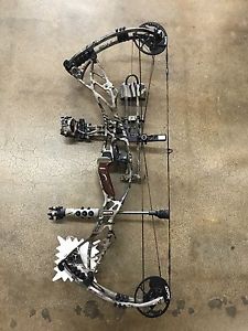 Hoyt Defiant Ridge Reaper, 70 lb, #2 Cam (DL: 26"-28") RH, New, Warranty, Bare
