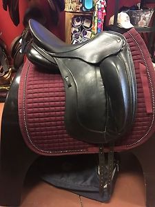 SCHLEESE LINK II MONOFLAP DRESSAGE SADDLE, 17.5", MED