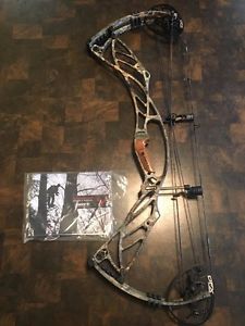 NICE Hoyt Defiant Turbo 70# RH DFX Turbo Cam 28-30'' draw