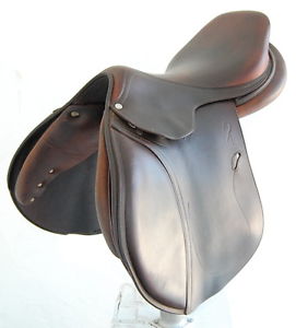 17.5" ANTARES EVASION SADDLE (SO23827) VERY GOOD CONDITION!! - DWC -CAN