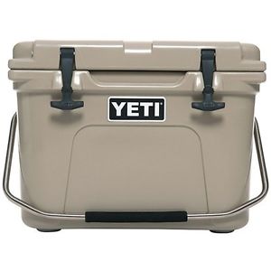 YETI Roadie 20 Cooler Tan
