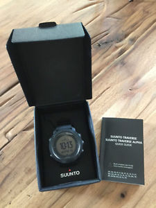Suunto Traverse Alpha Stealth -- GPS Outdoor-Uhr zum Angeln, Jagen, Wandern