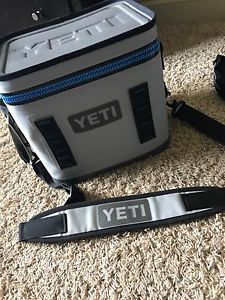 NEW Yeti Hopper Flip 12 Portable Cooler Fog Gray/Tahoe Blue YHOPF12G soft sided