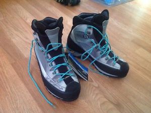 La Sportiva Trango Cube Gtx Size 41 Womens