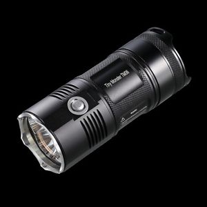 Nitecore LED Taschenlampe TM06 4 × CREE XM-L2 U3 4000 Lumen + 4 x 3400mAh Akkus