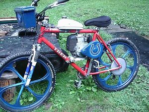 4 stroke gas bicycle 26 inch trek aluminum frame runs great about 7hrs.on motor