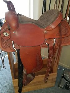 The American roping saddle 16 inch SQHB