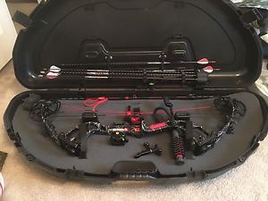 2016 pse premonition HD with accessories and bow case