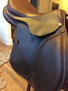 Antares saddle, 2014 2A 17.5" L, excellent condition