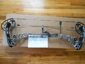 2017 Mathews Halon 32 6 Optifade Elevated 29.5/70 with Mathews QAD Ultra Rest
